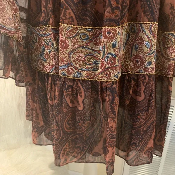 Zara woman deep V neck, flowy style dress size “S” - Picture 3 of 7